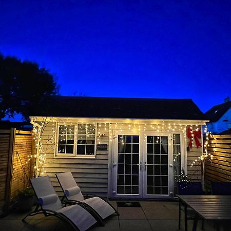 Seaside Cabin Retreat In Hayling Island South Hayling Bagian luar foto