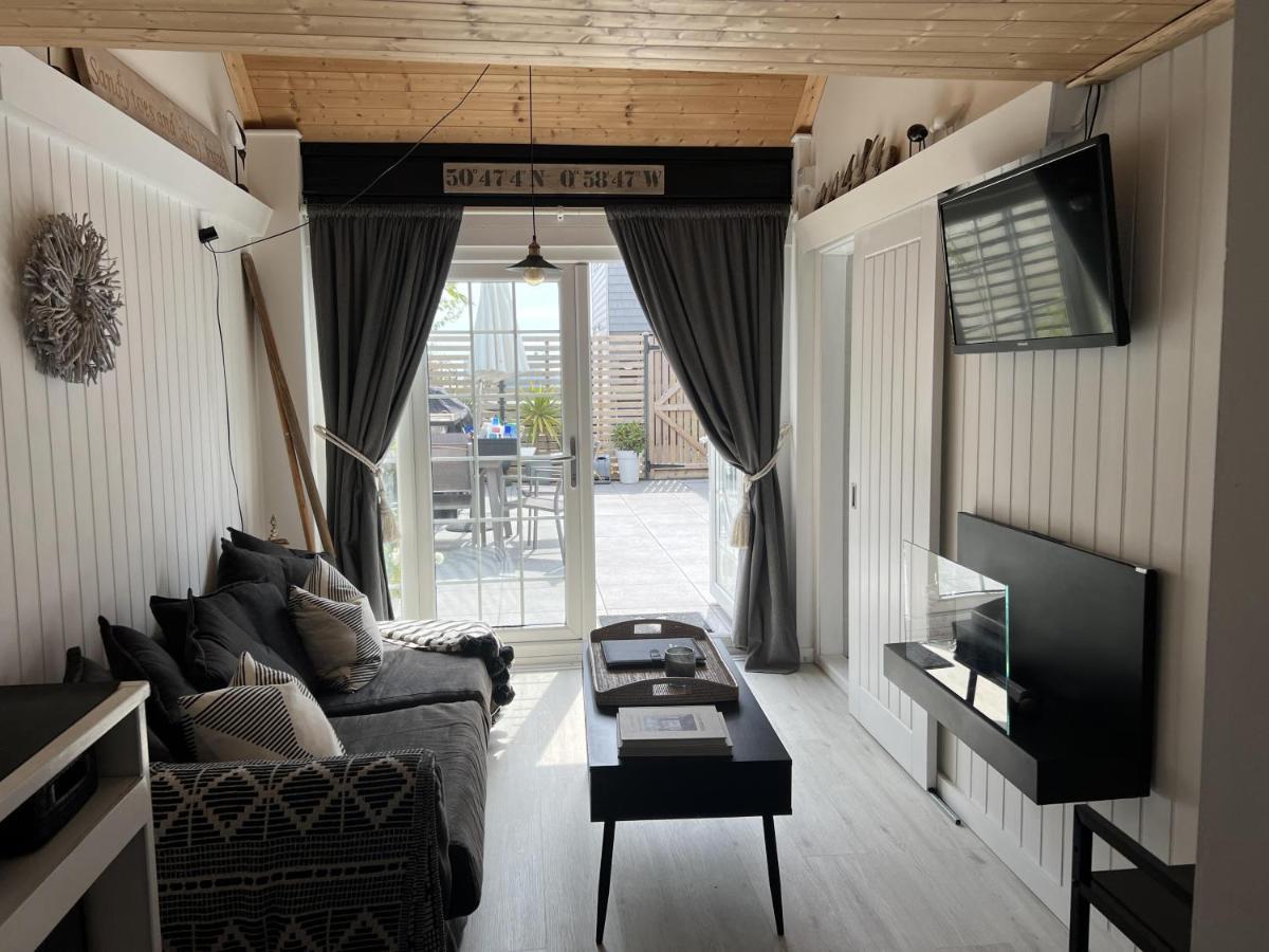Seaside Cabin Retreat In Hayling Island South Hayling Bagian luar foto