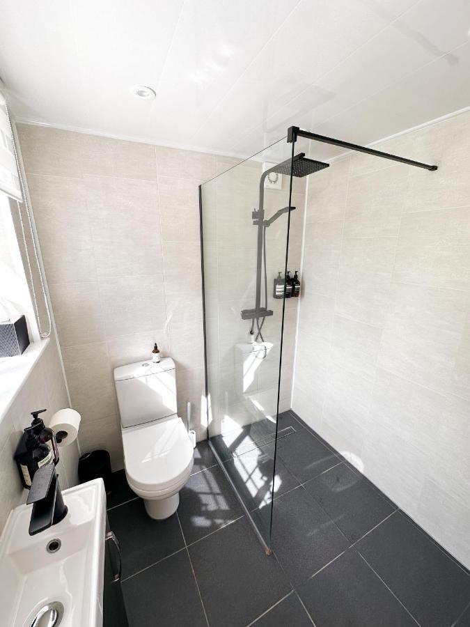 Seaside Cabin Retreat In Hayling Island South Hayling Bagian luar foto