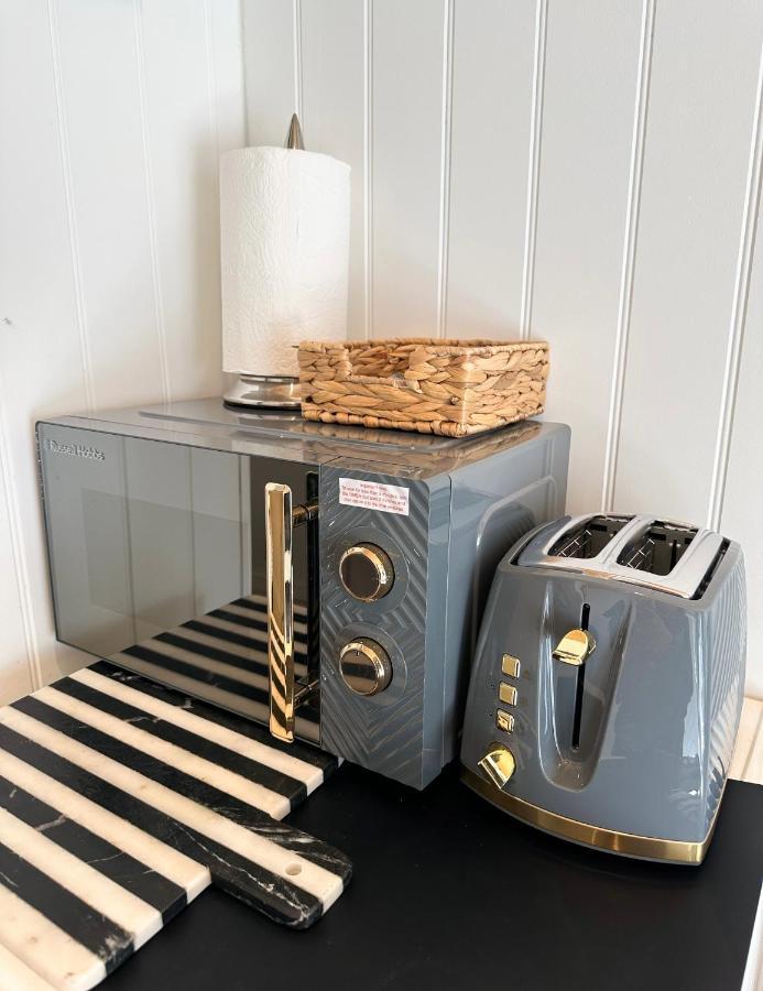 Seaside Cabin Retreat In Hayling Island South Hayling Bagian luar foto